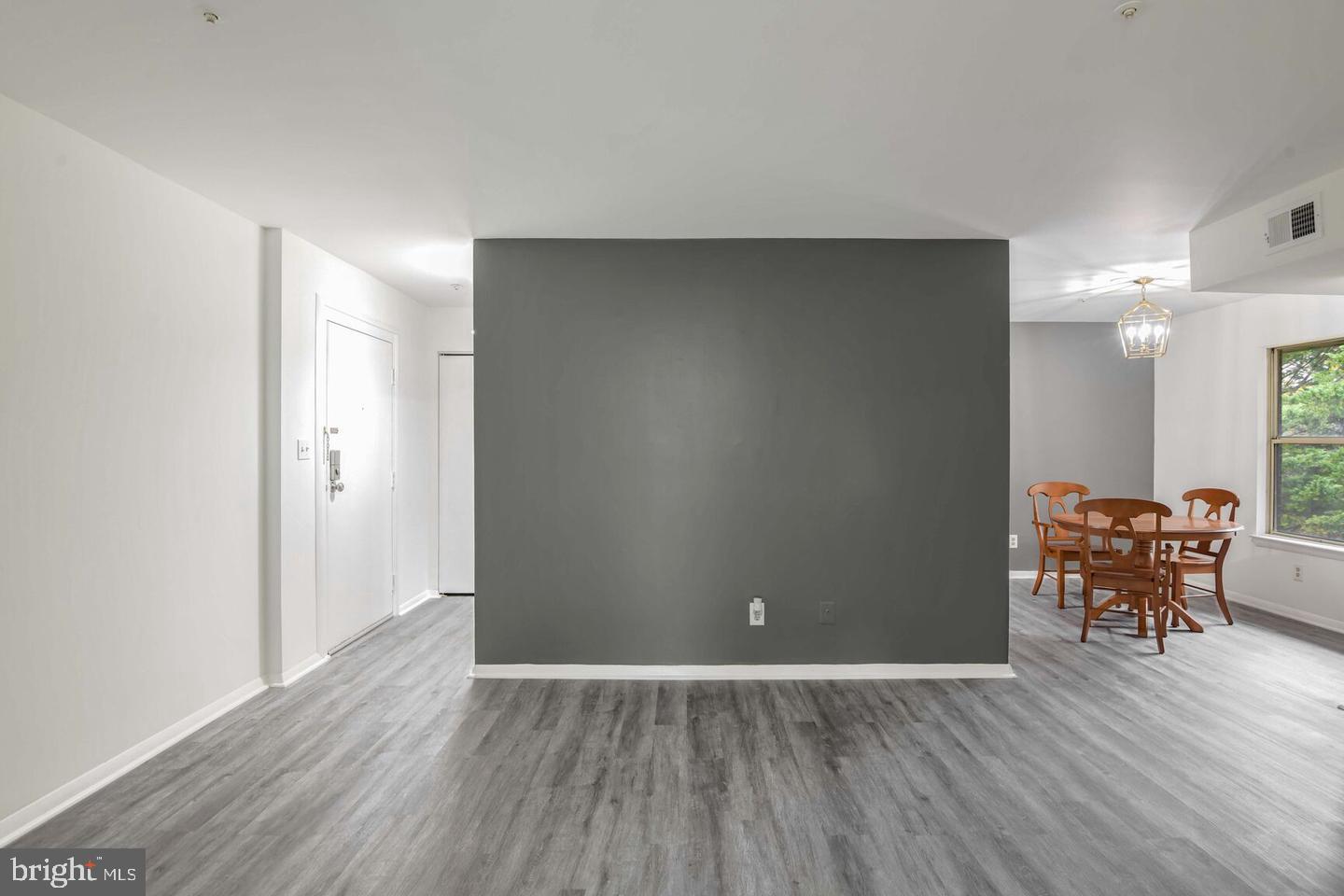 WILLOW WOOD - Residential Lease