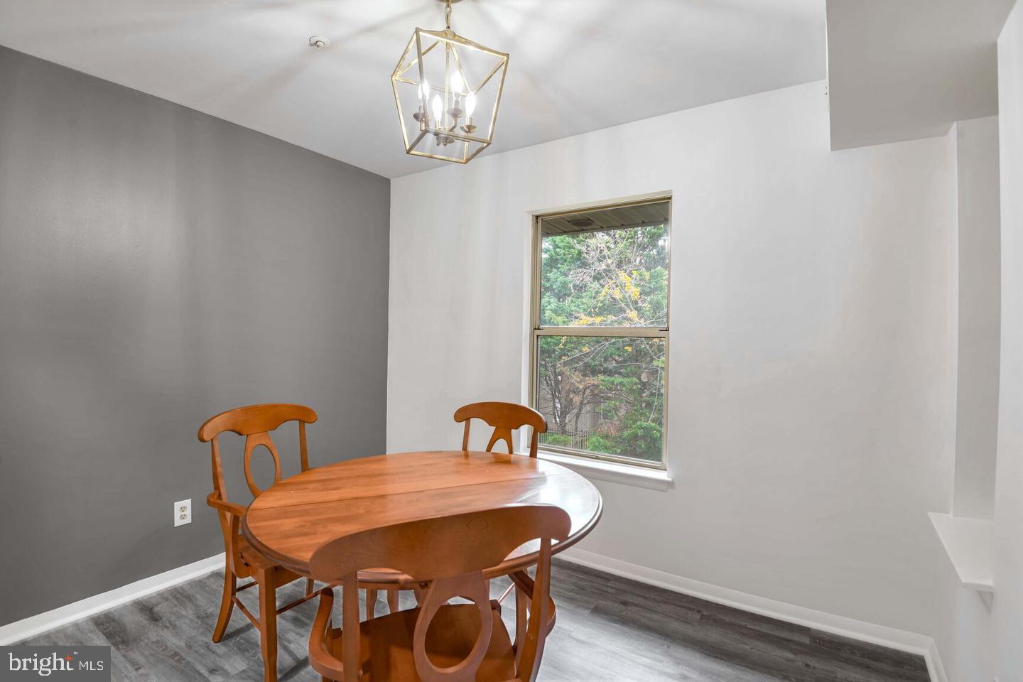 WILLOW WOOD - Residential Lease