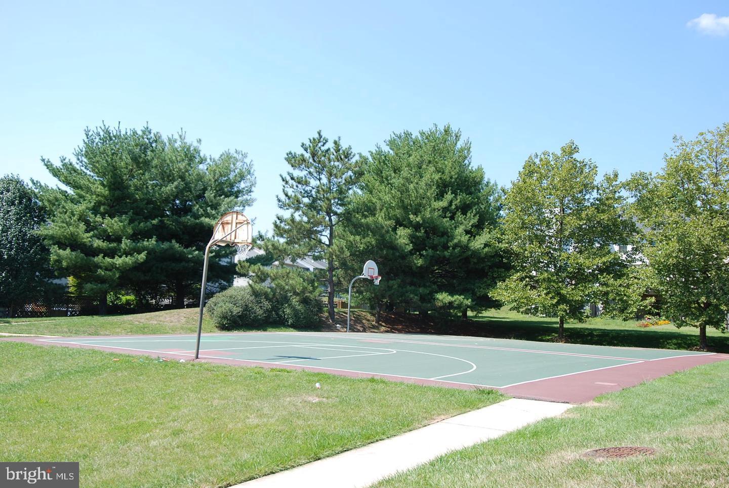 WILLOW WOOD - Residential Lease