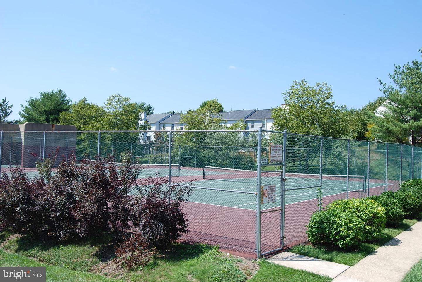 WILLOW WOOD - Residential Lease