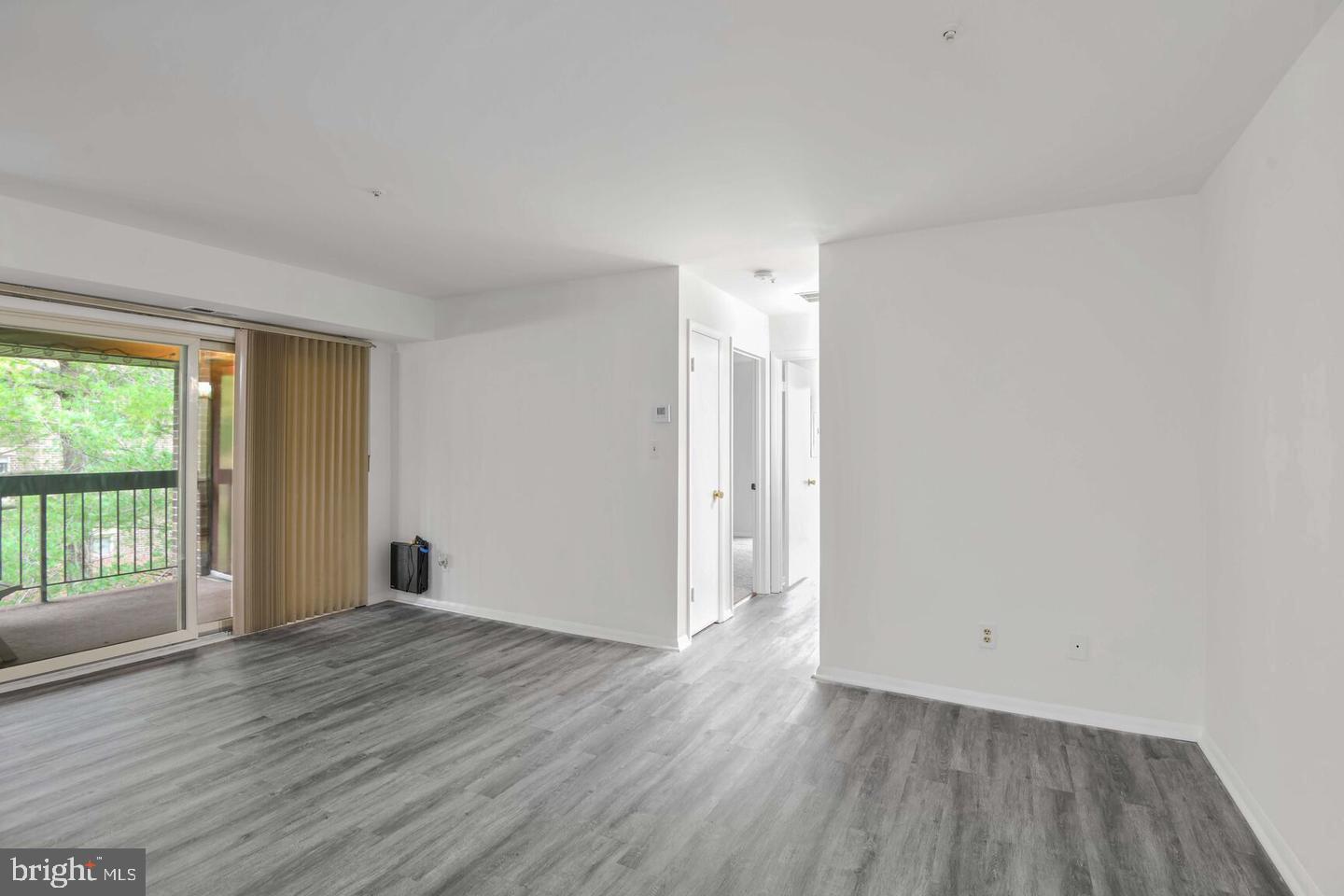 WILLOW WOOD - Residential Lease