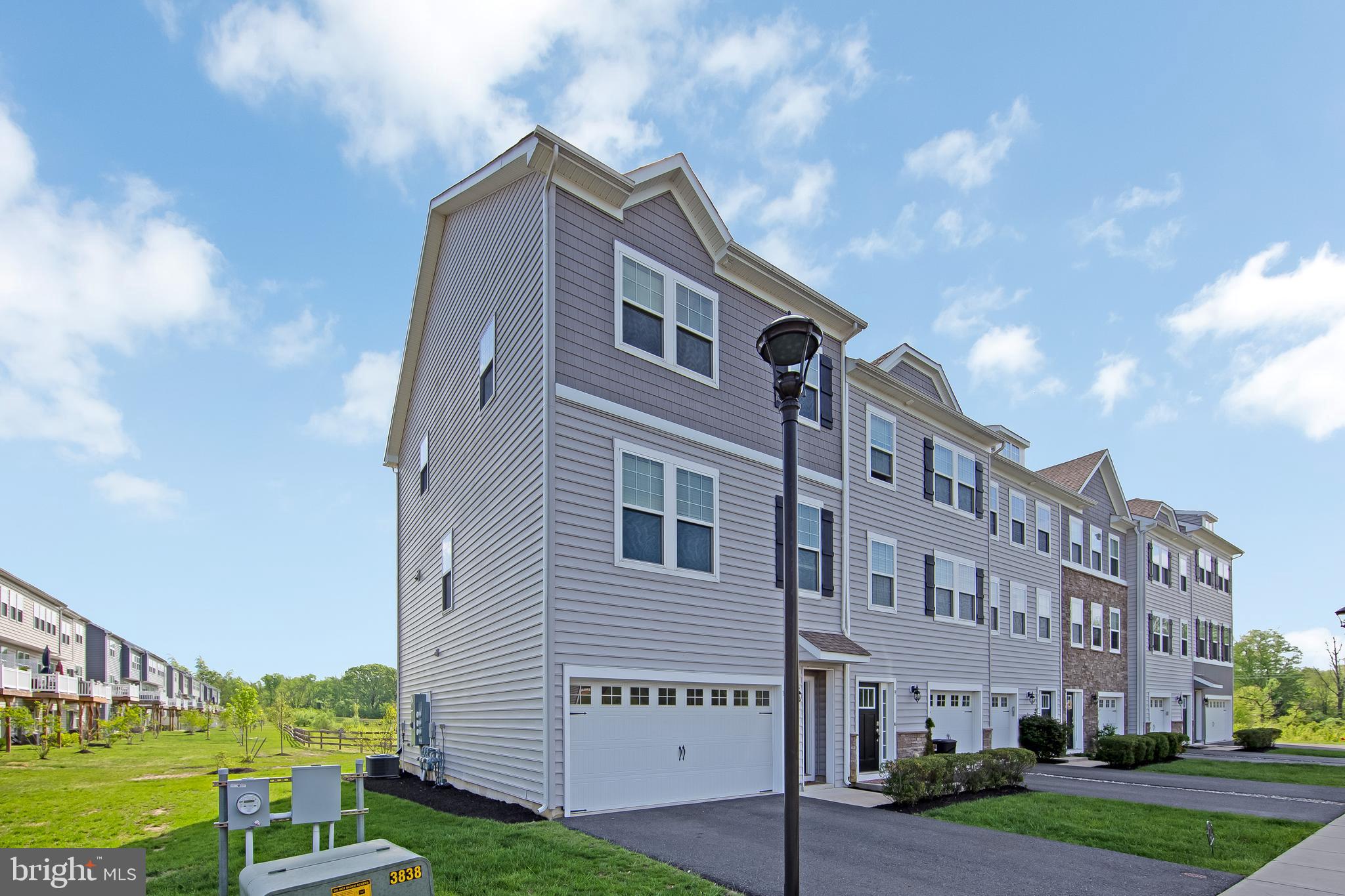 11 SIENNA WAY