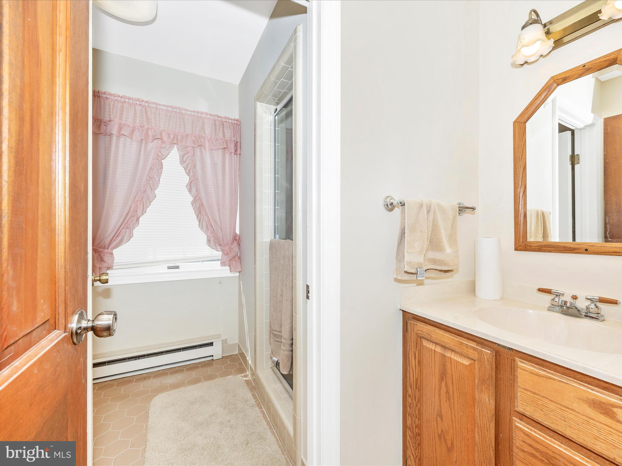 PT OLNEY OUT RES 3 - Residential