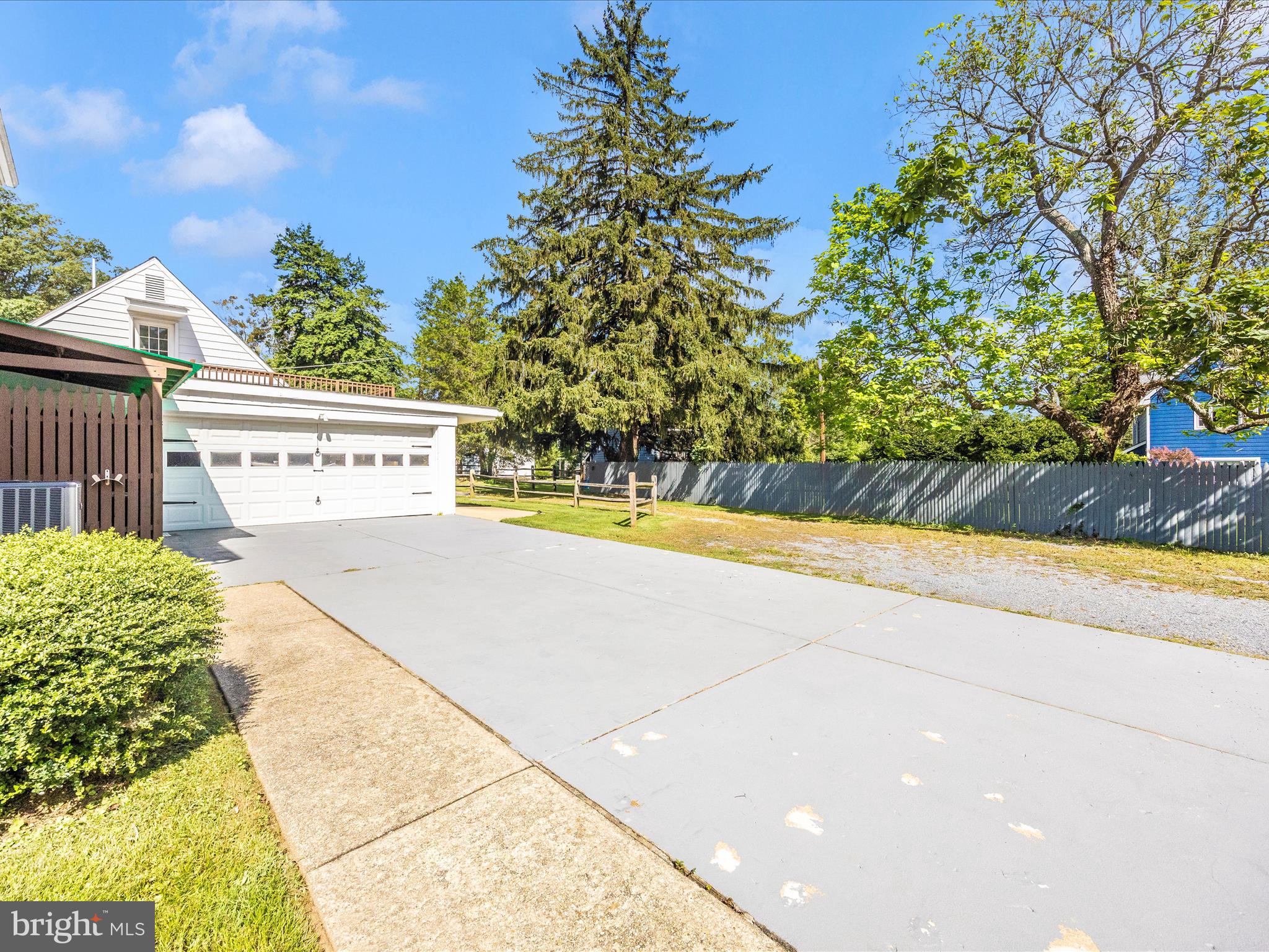 PT OLNEY OUT RES 3 - Residential