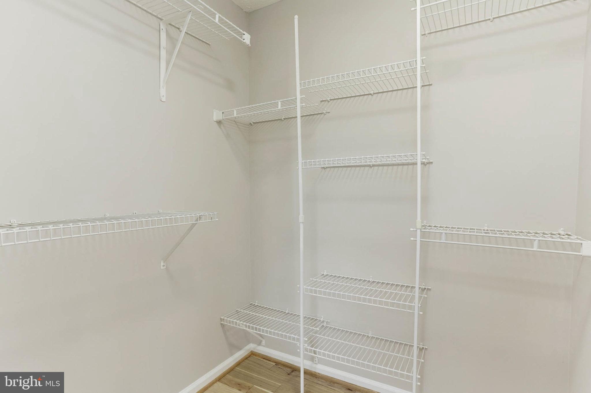 BRIGHTFIELD - Residential Lease