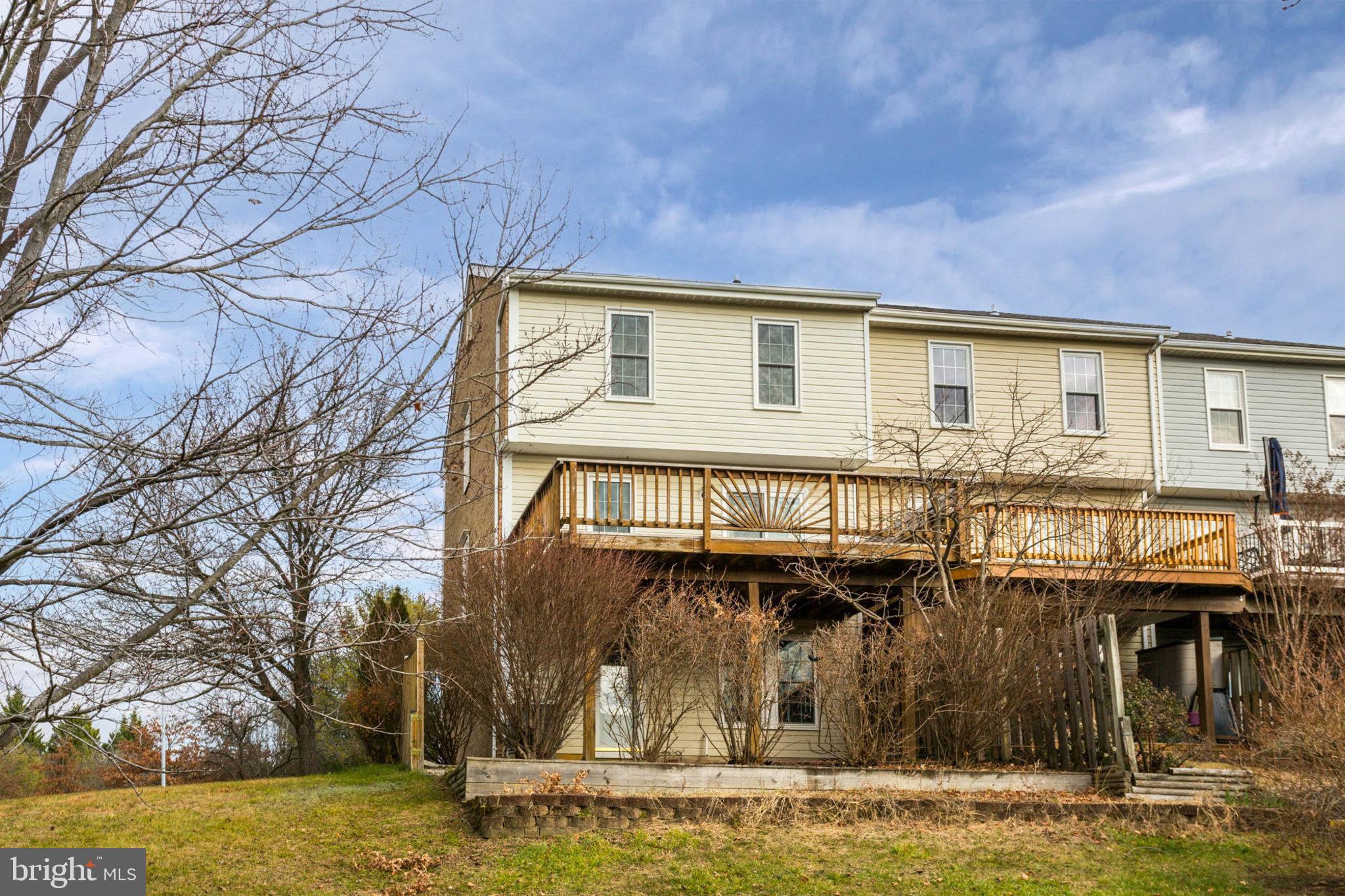 BRIGHTFIELD - Residential Lease