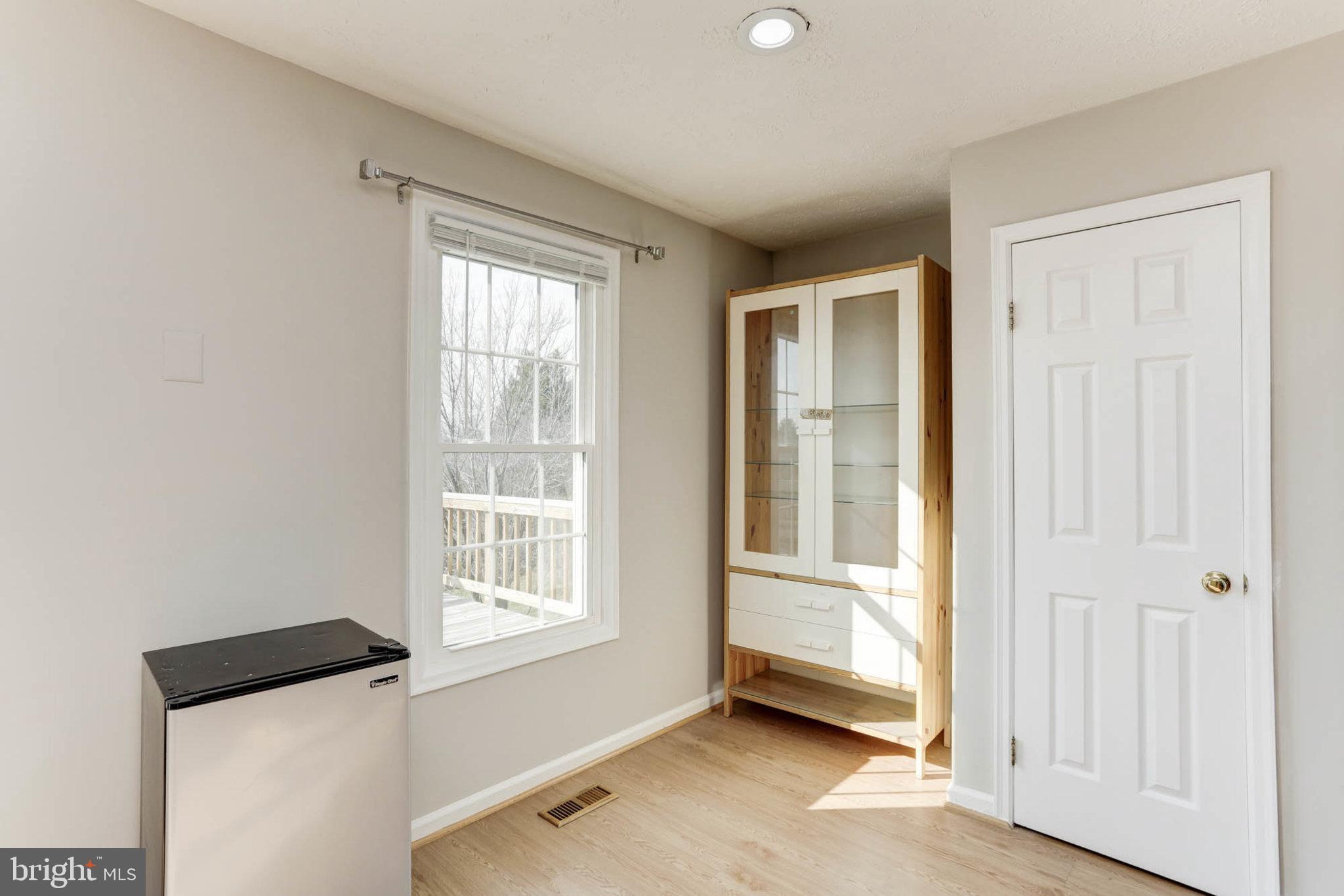 BRIGHTFIELD - Residential Lease