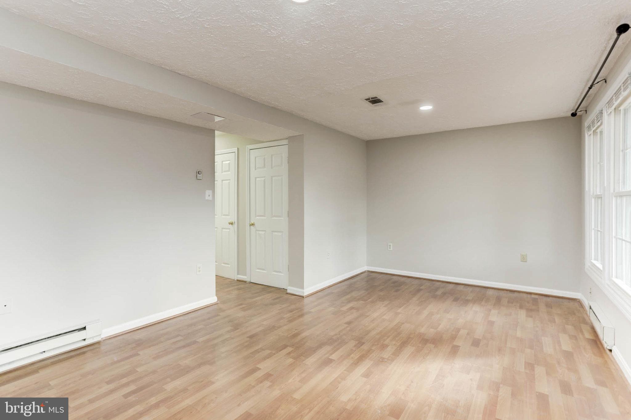 BRIGHTFIELD - Residential Lease