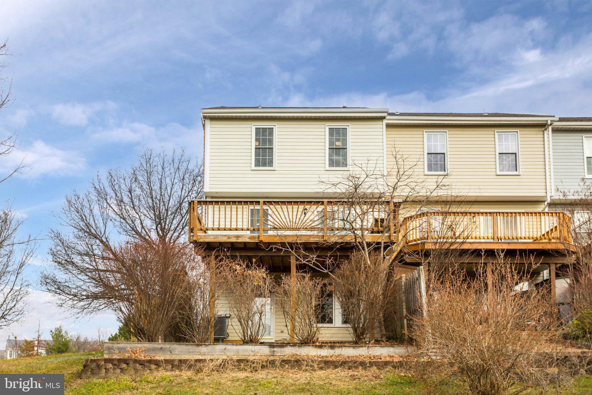 BRIGHTFIELD - Residential Lease