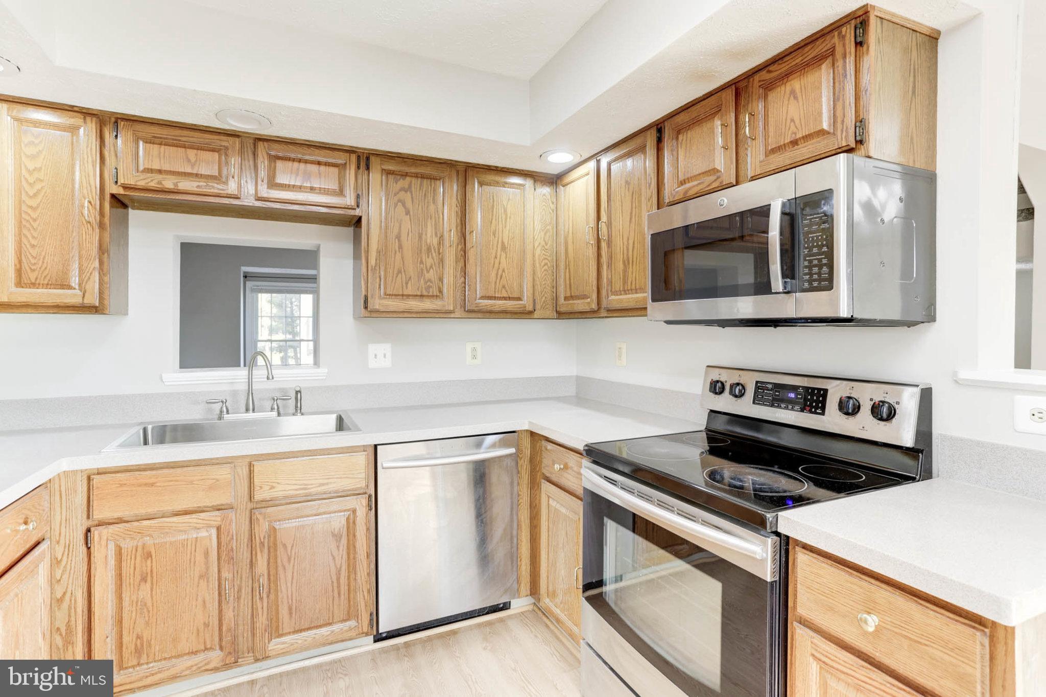 BRIGHTFIELD - Residential Lease