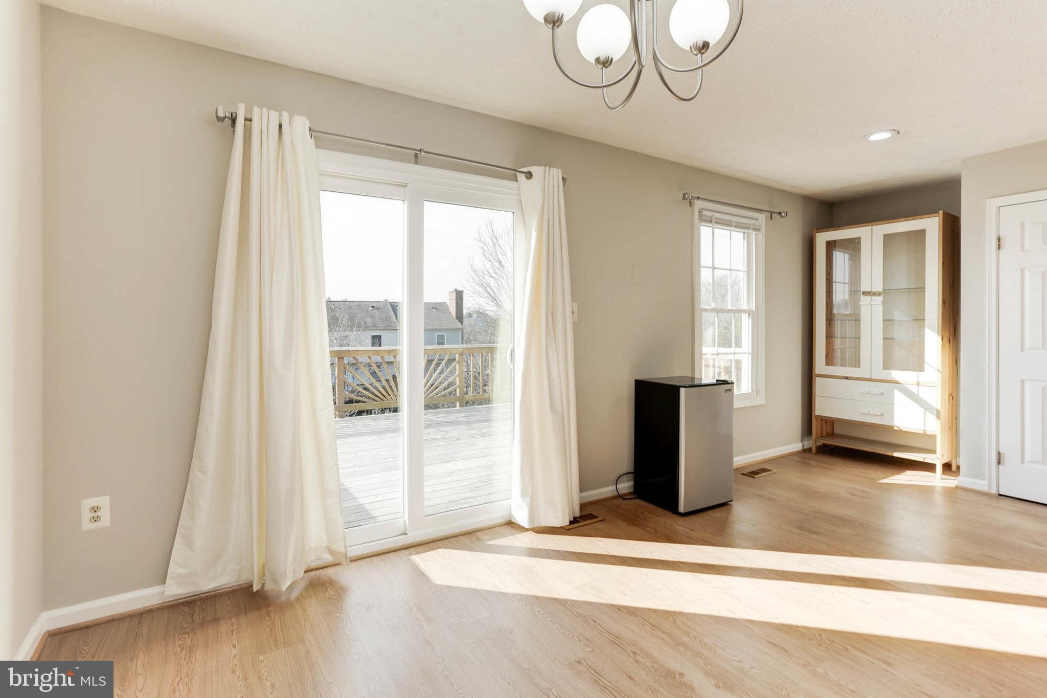 BRIGHTFIELD - Residential Lease