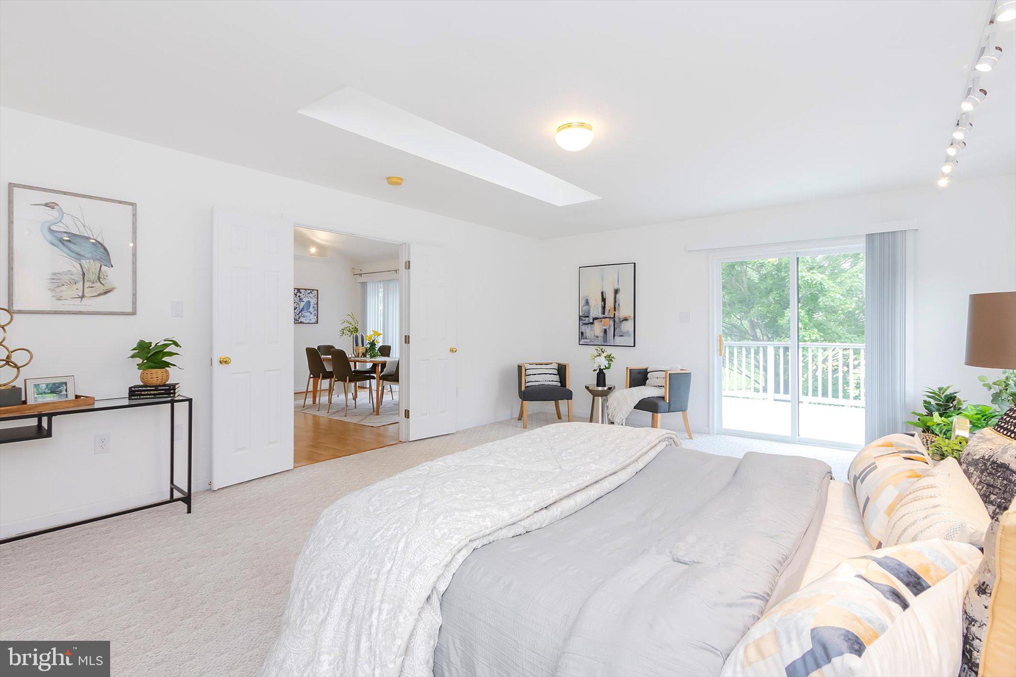 LOCUST HILL - Residential