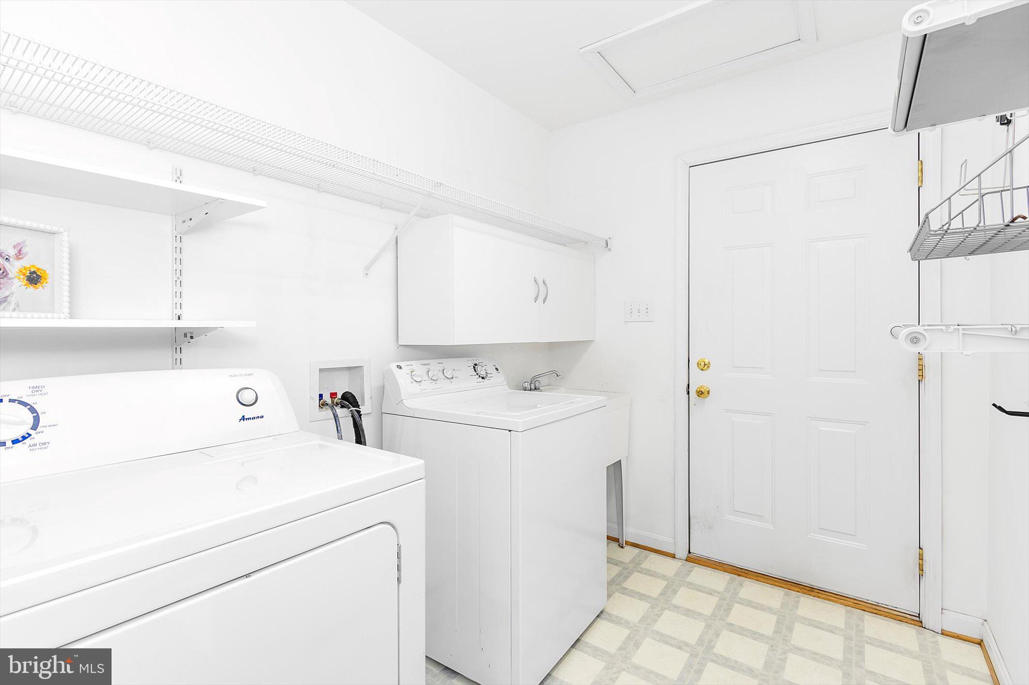 LOCUST HILL - Residential