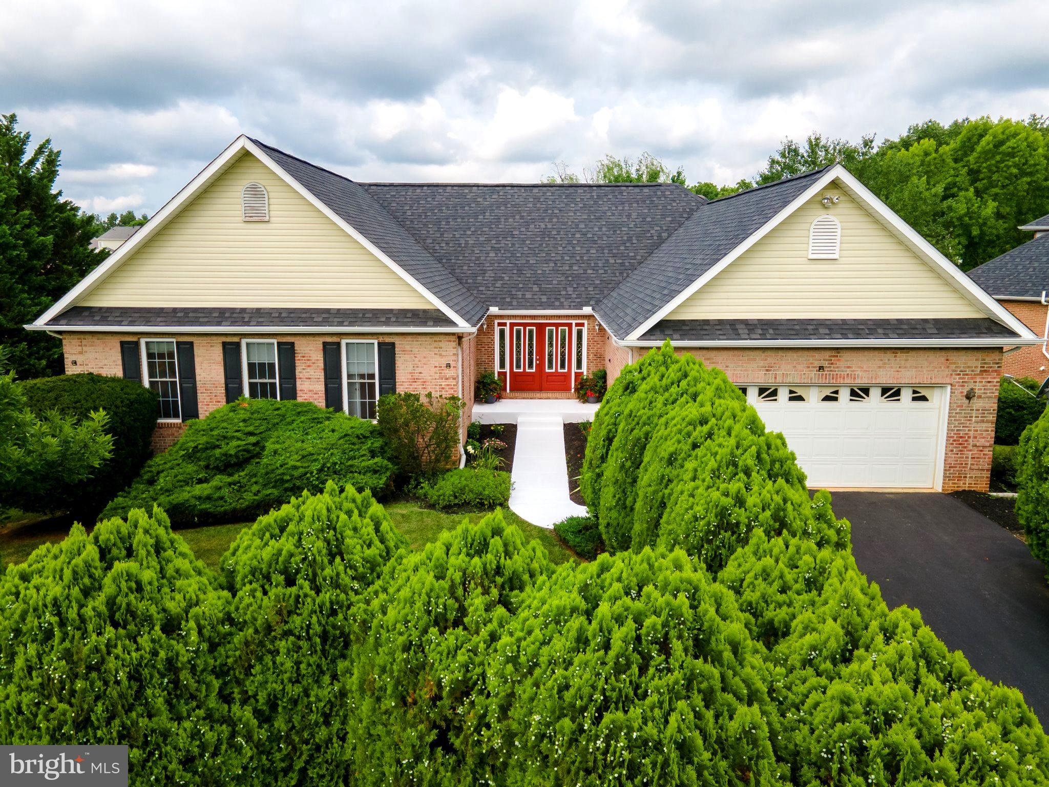 LOCUST HILL - Residential