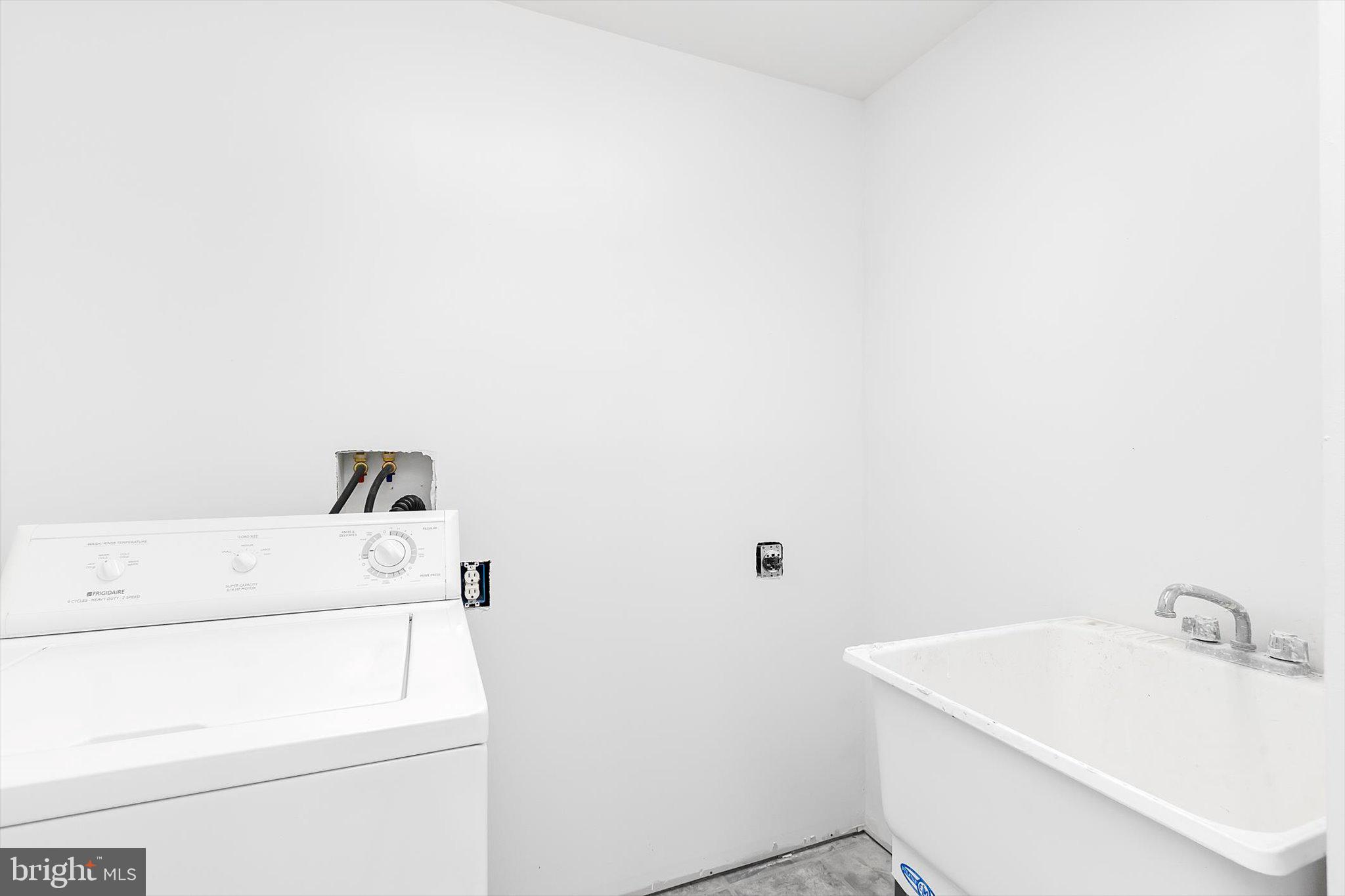 LOCUST HILL - Residential