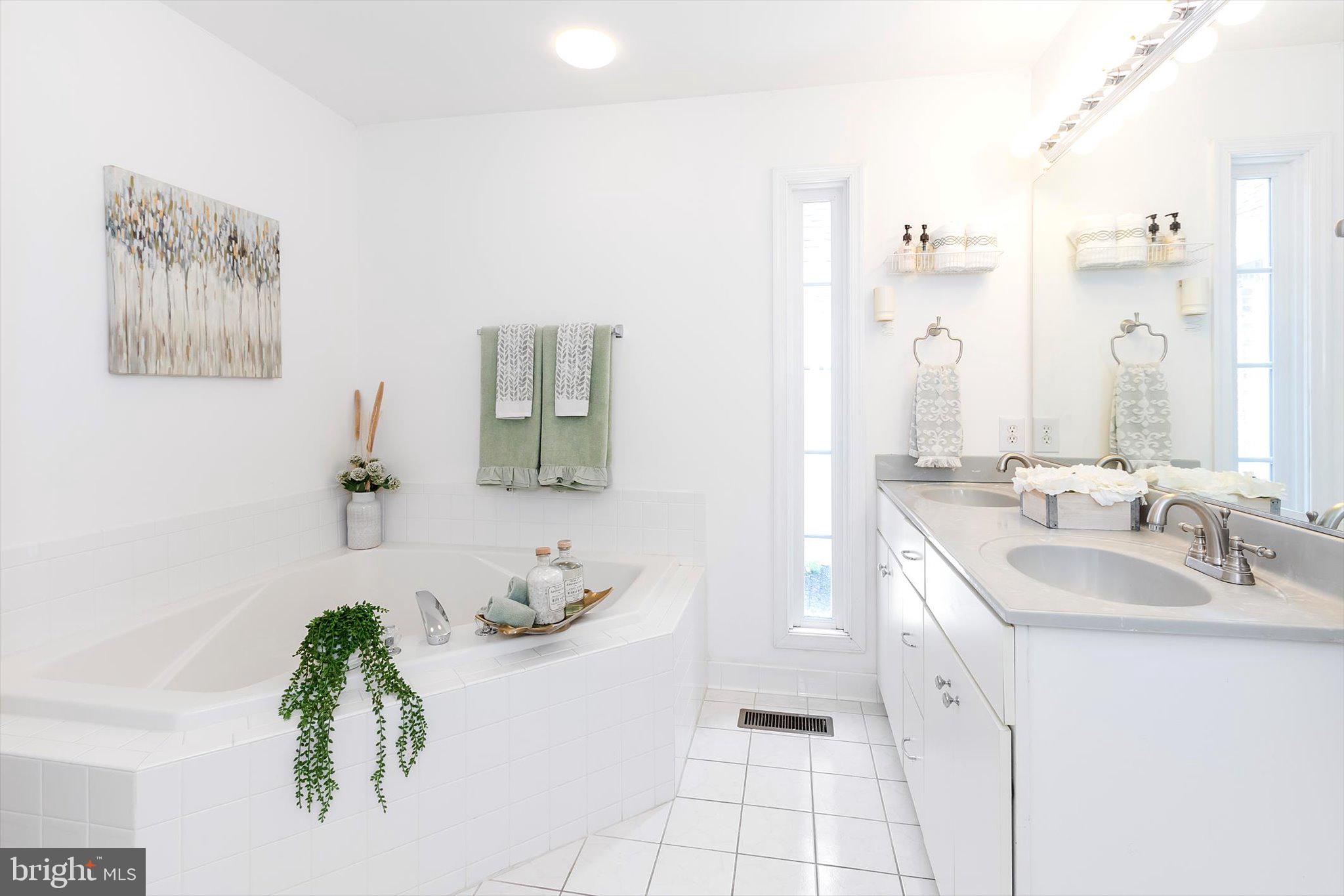 LOCUST HILL - Residential