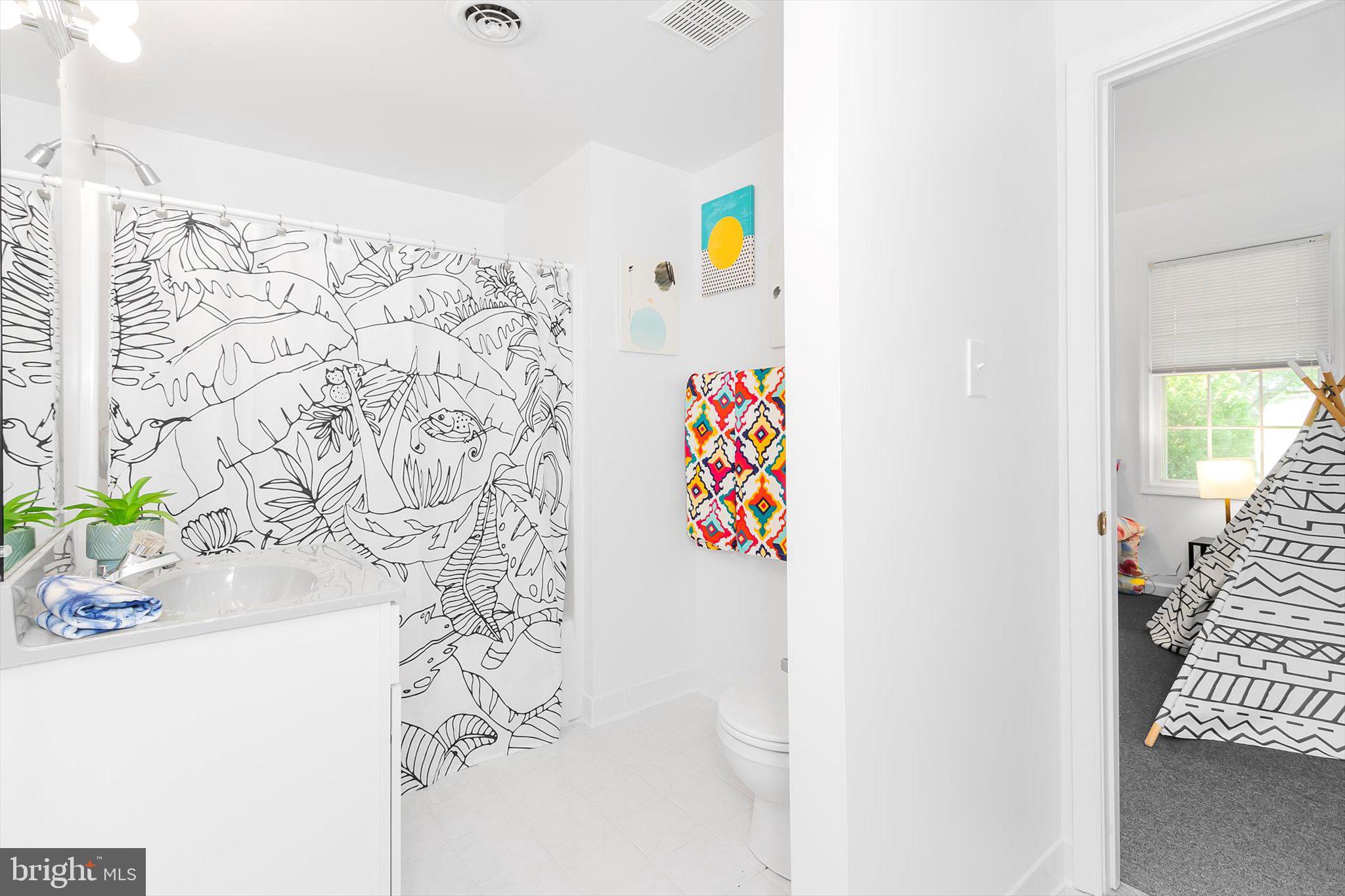 LOCUST HILL - Residential