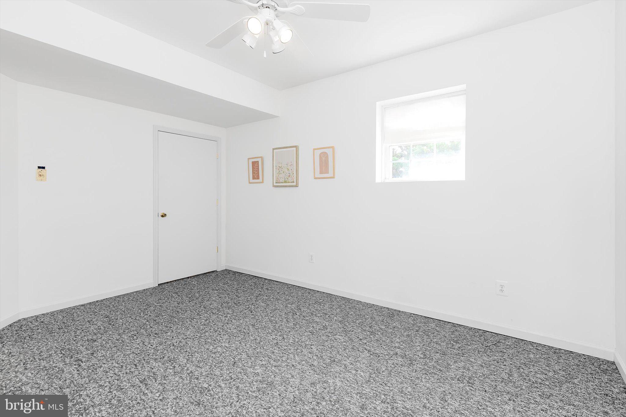 LOCUST HILL - Residential