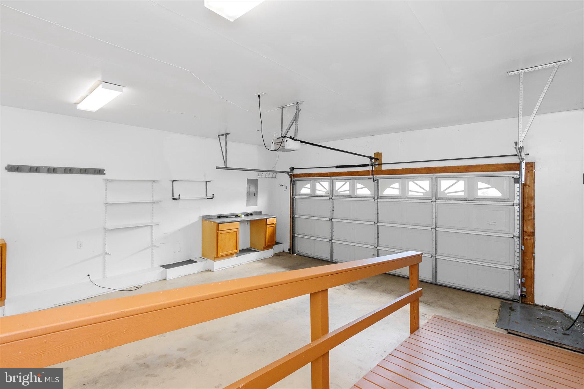 LOCUST HILL - Residential