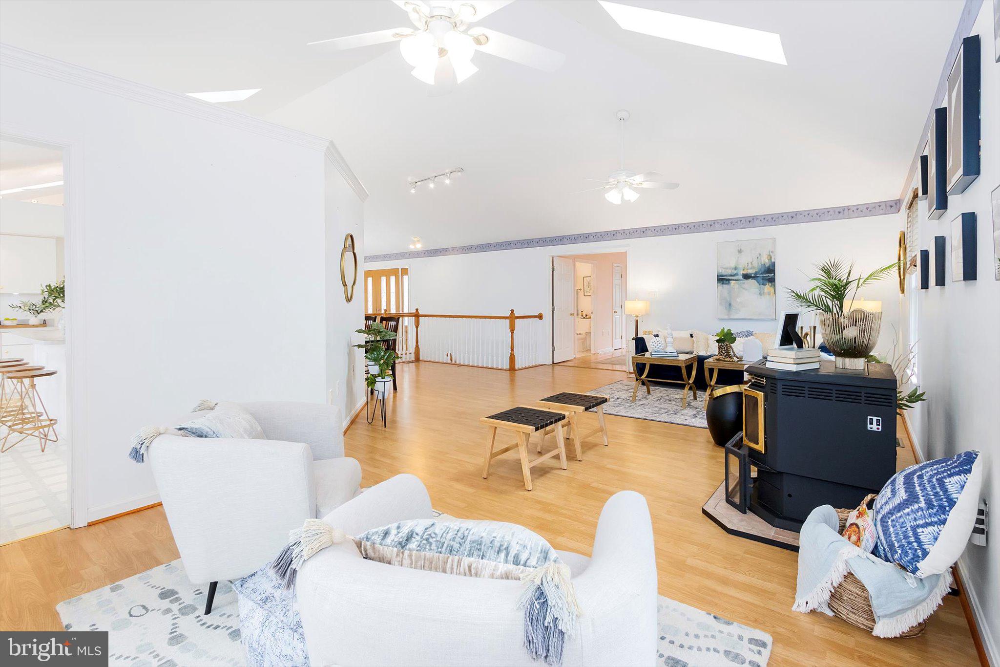 LOCUST HILL - Residential