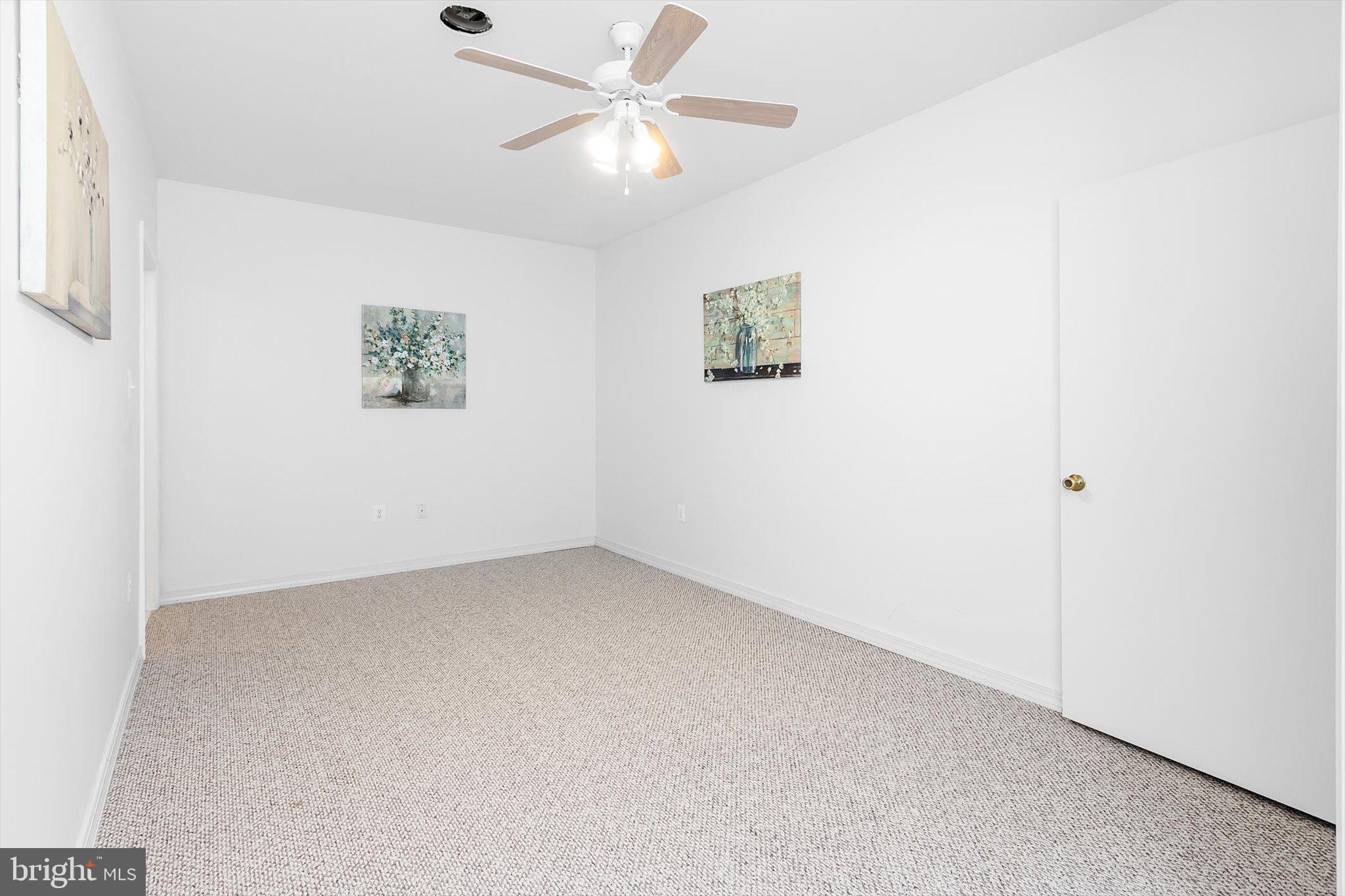 LOCUST HILL - Residential