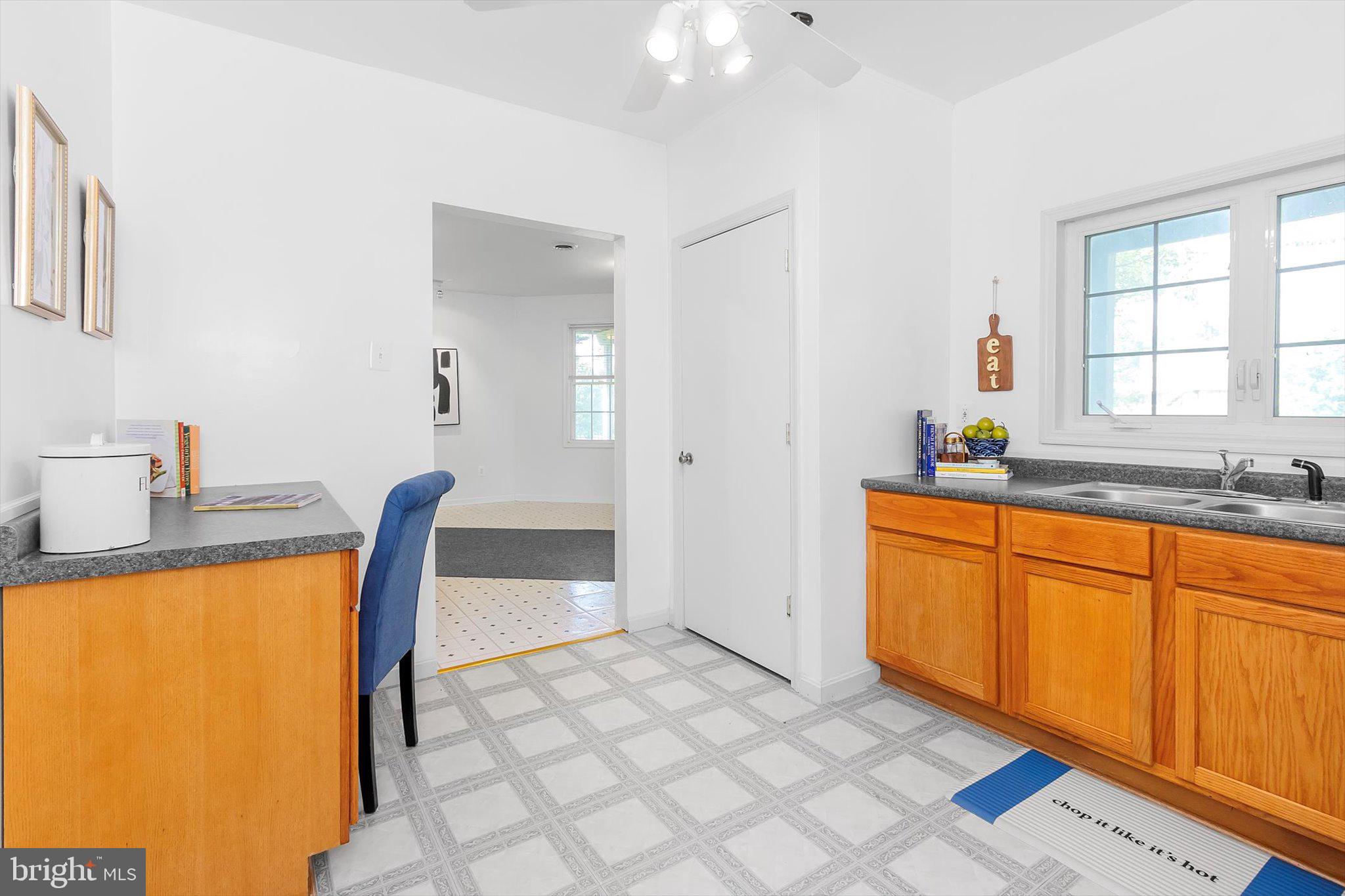 LOCUST HILL - Residential