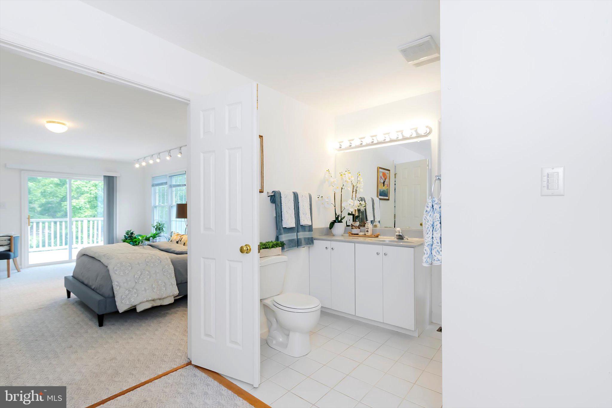 LOCUST HILL - Residential