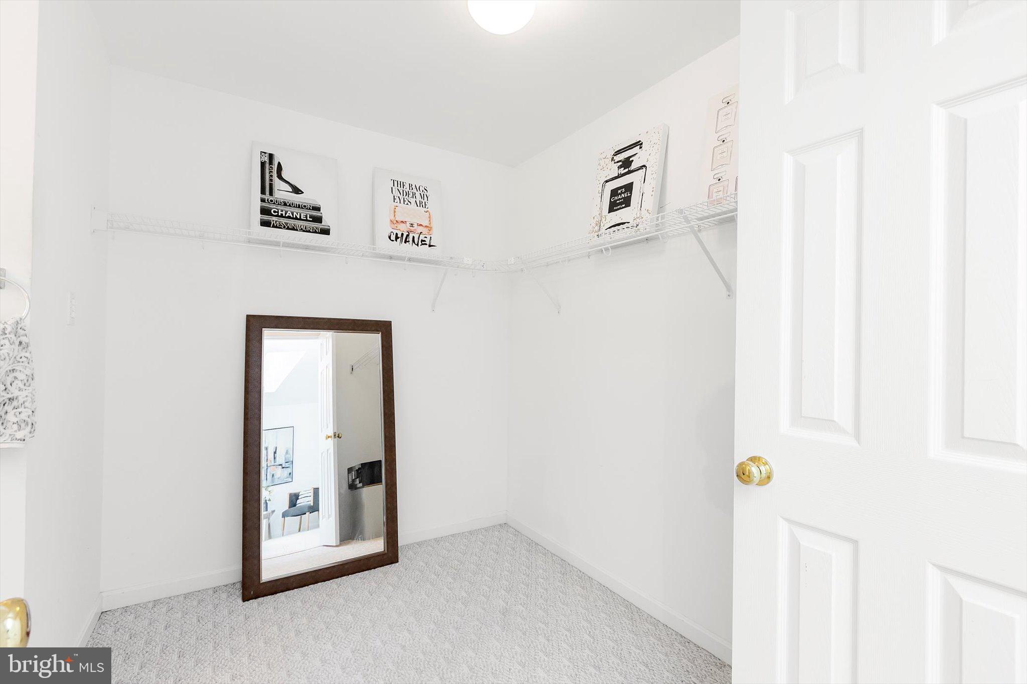 LOCUST HILL - Residential