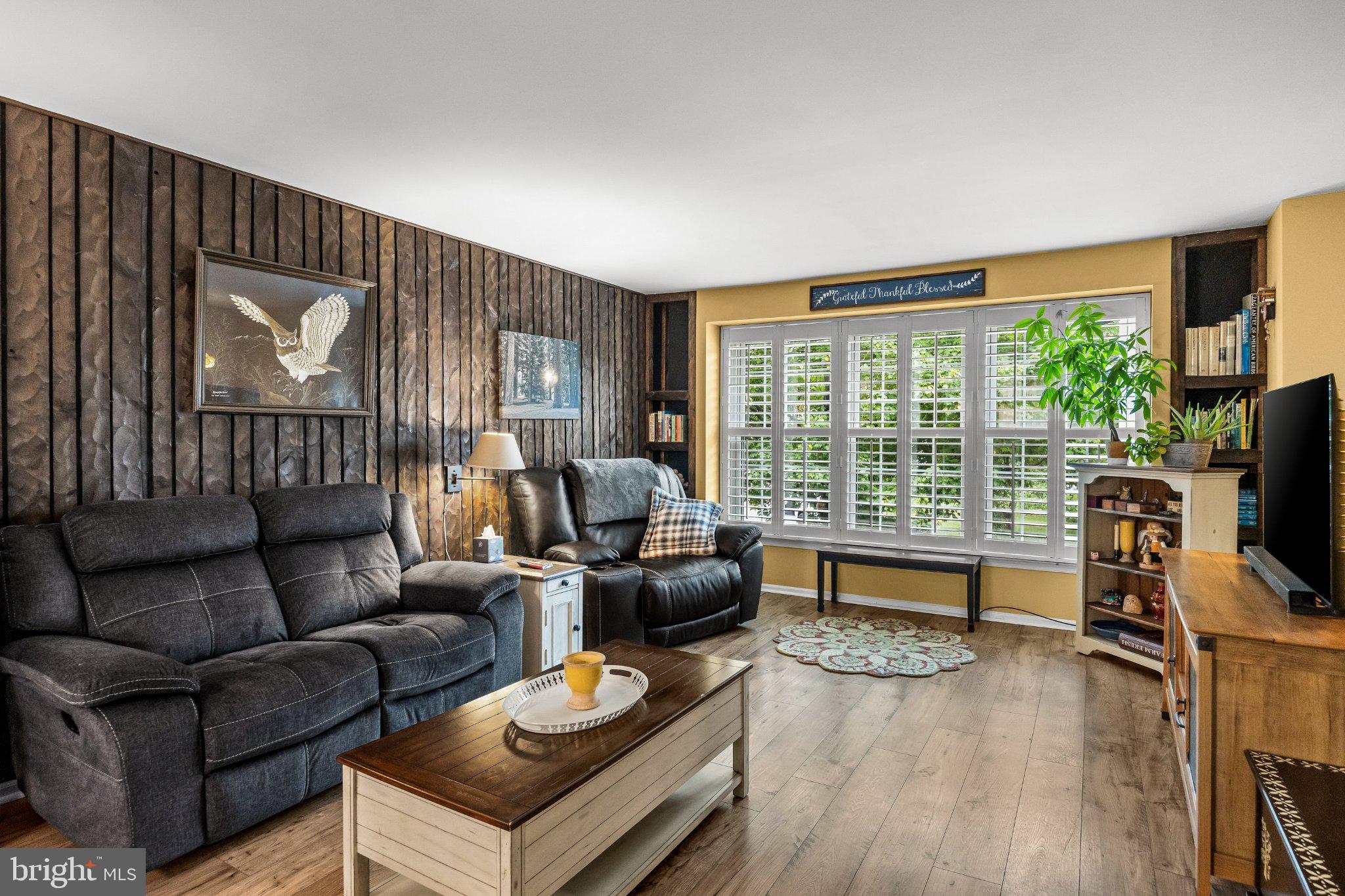 6 BARBARA PLACE