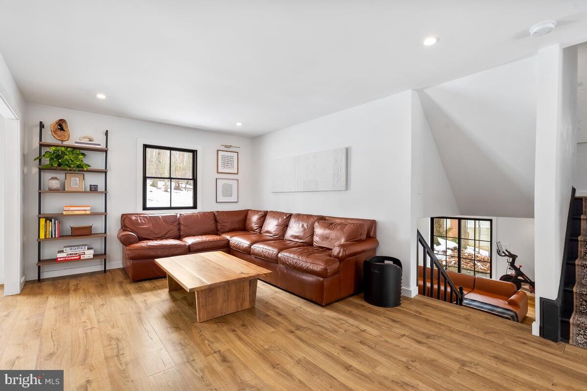 LINGANORE VIEW - Residential