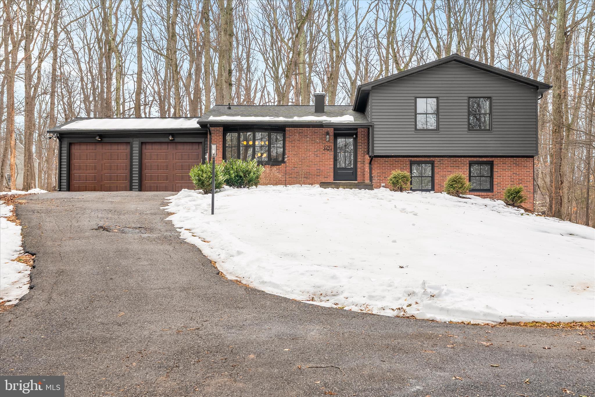 LINGANORE VIEW - Residential