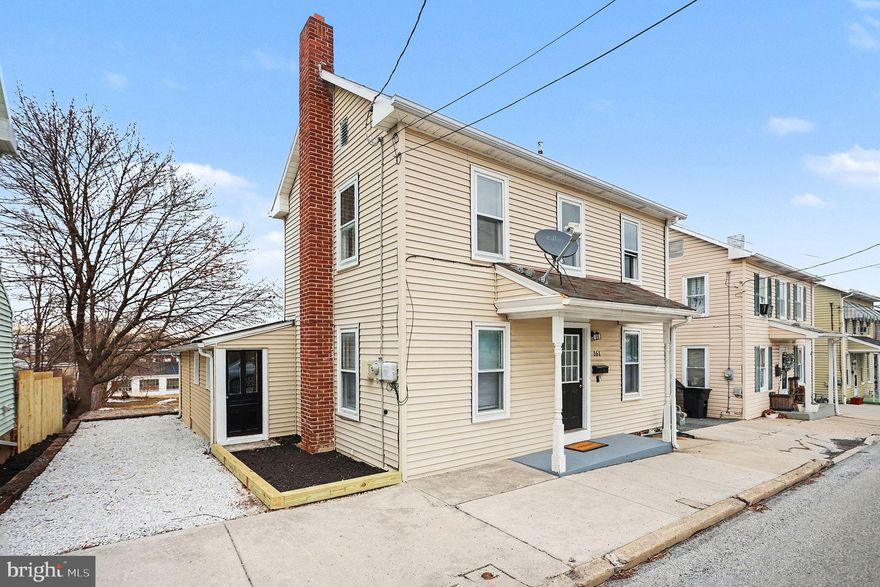 Welcome to this cute 2 bed 1 bath home!