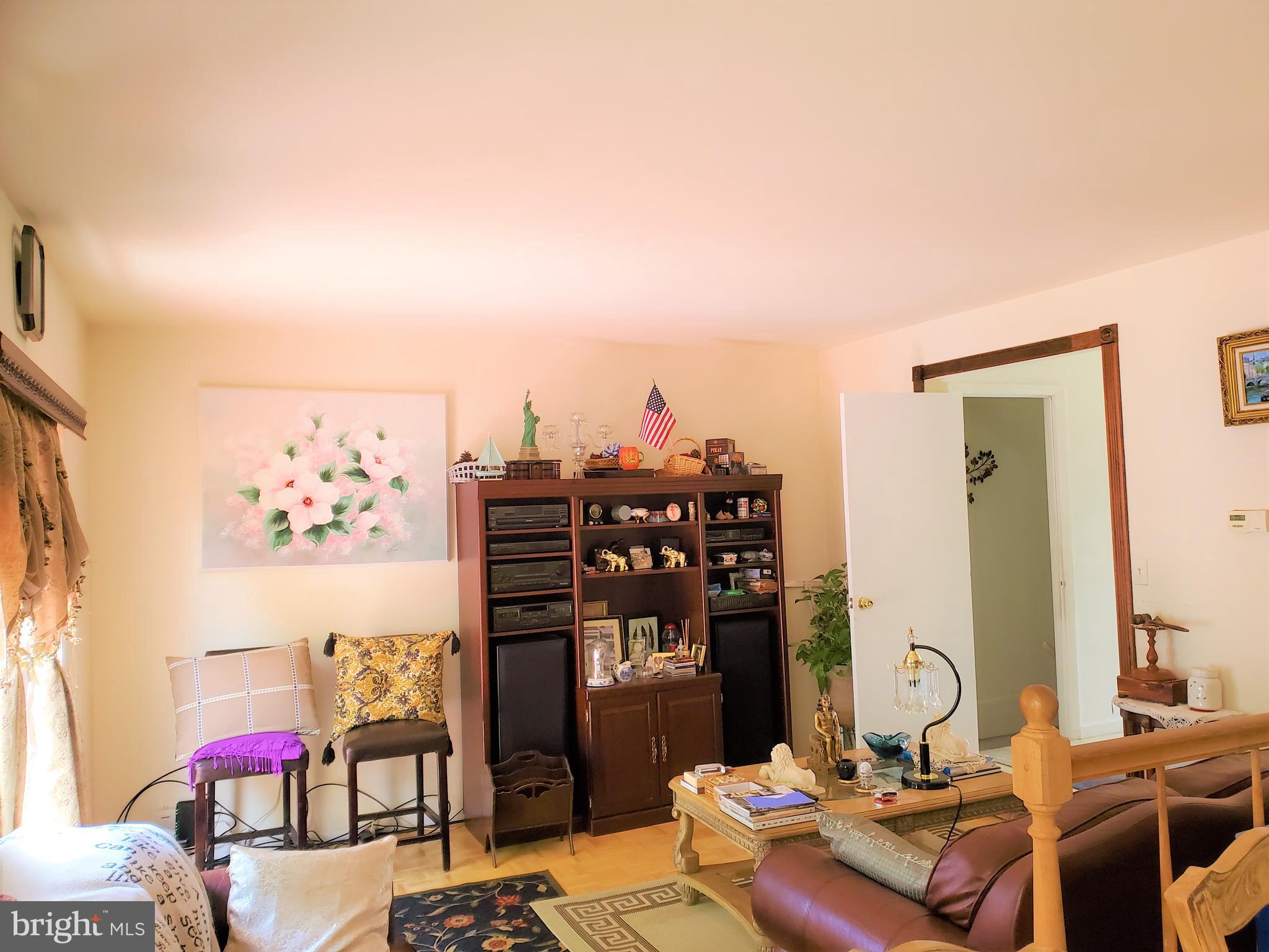 CHARLENE - Residential