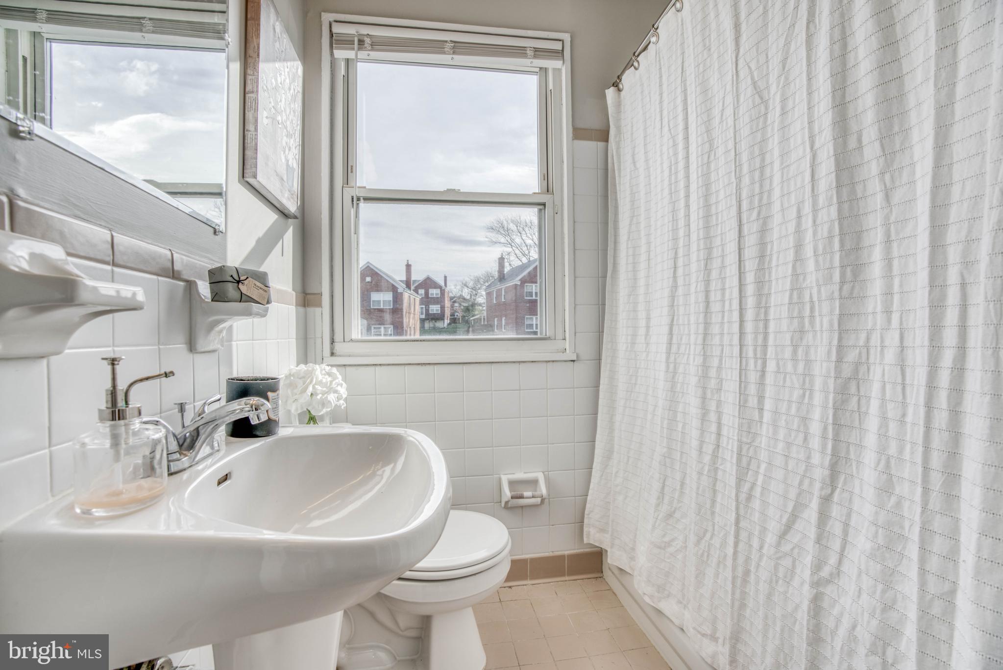 WEST EDMONDALE - Residential