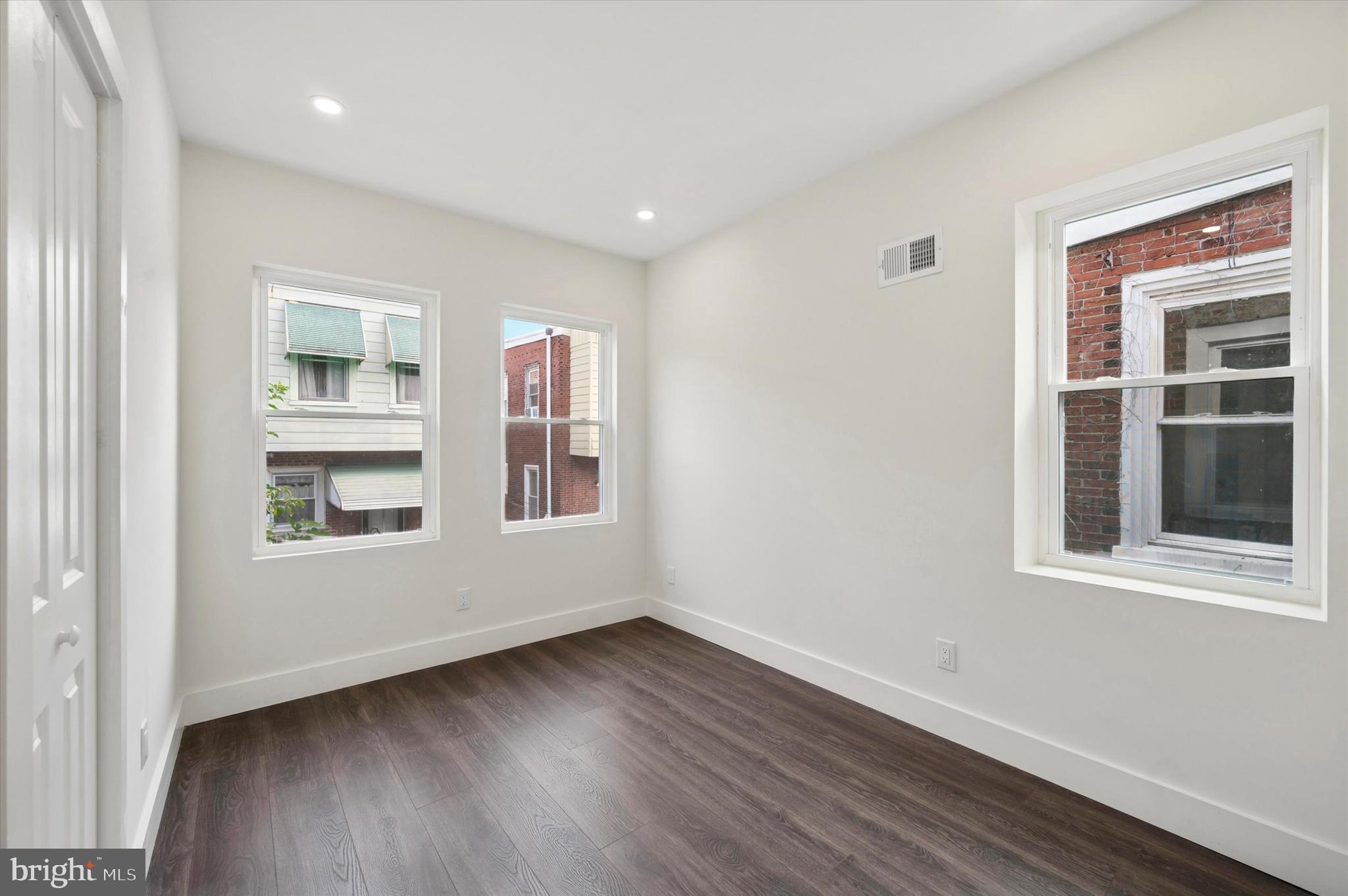 COBBS CREEK - Residential