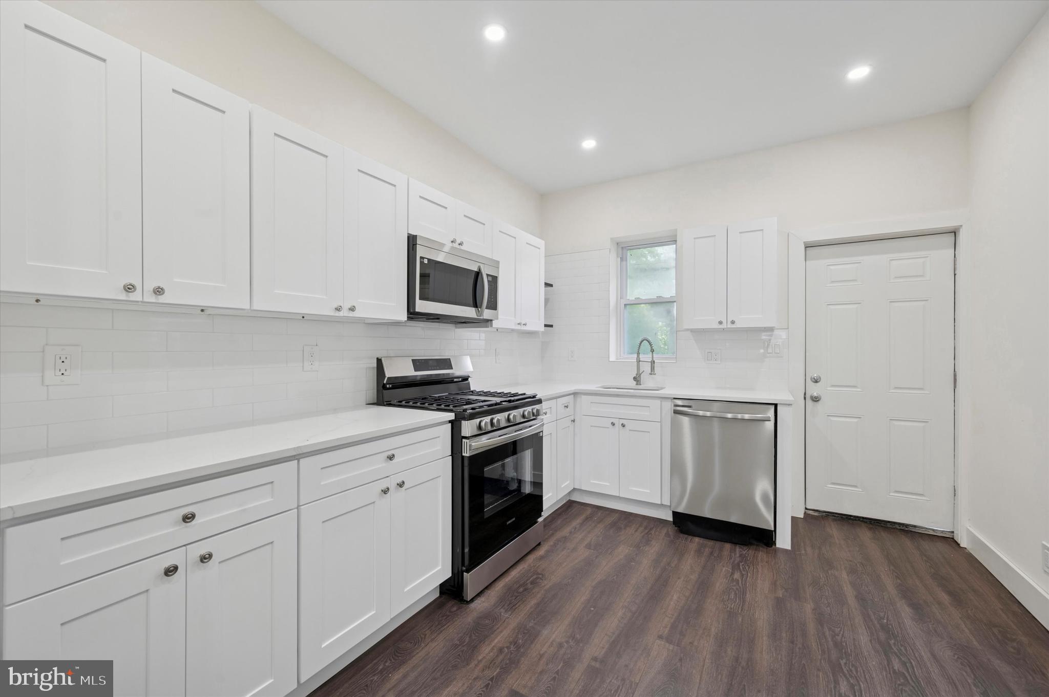 COBBS CREEK - Residential