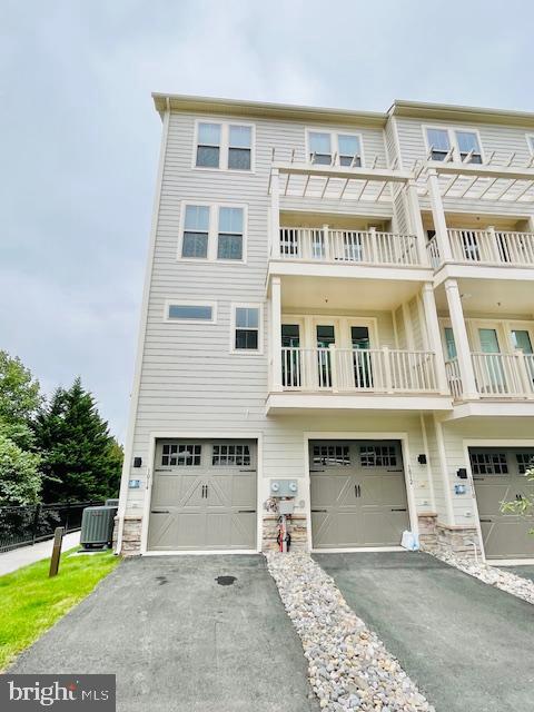 POTOMAC STATION MARKETPLACE - Residential Lease