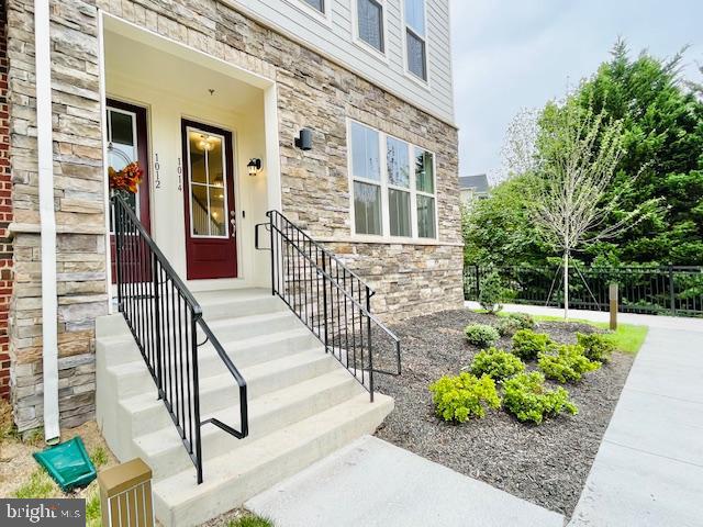 POTOMAC STATION MARKETPLACE - Residential Lease