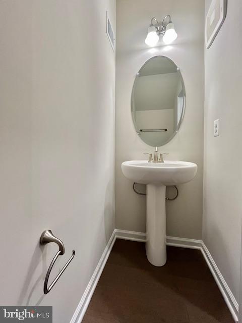 POTOMAC STATION MARKETPLACE - Residential Lease