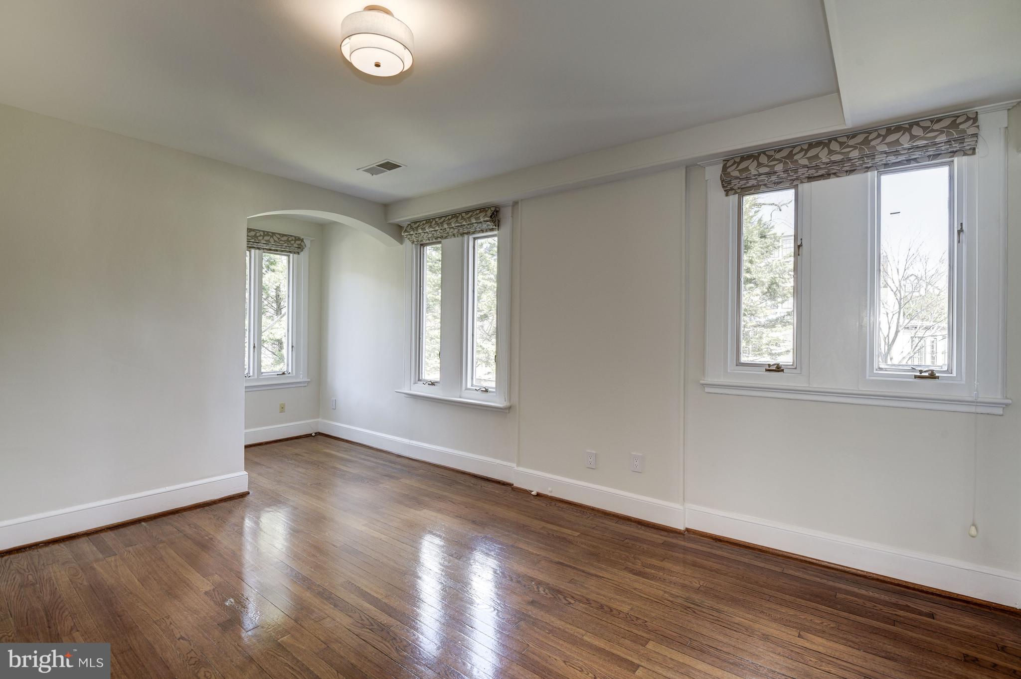 WESLEY HEIGHTS - Residential