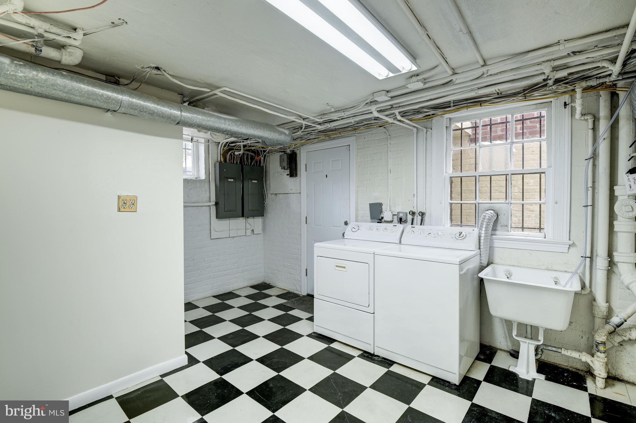 WESLEY HEIGHTS - Residential