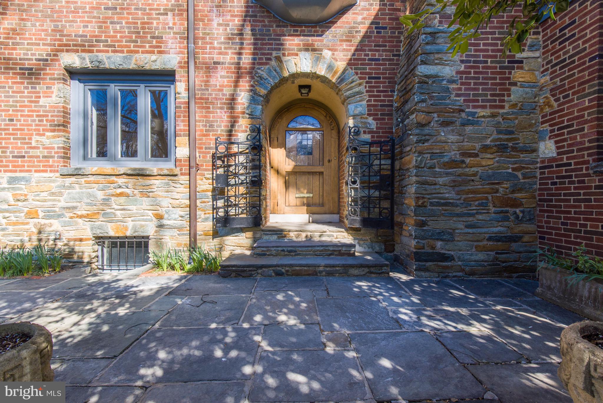 WESLEY HEIGHTS - Residential