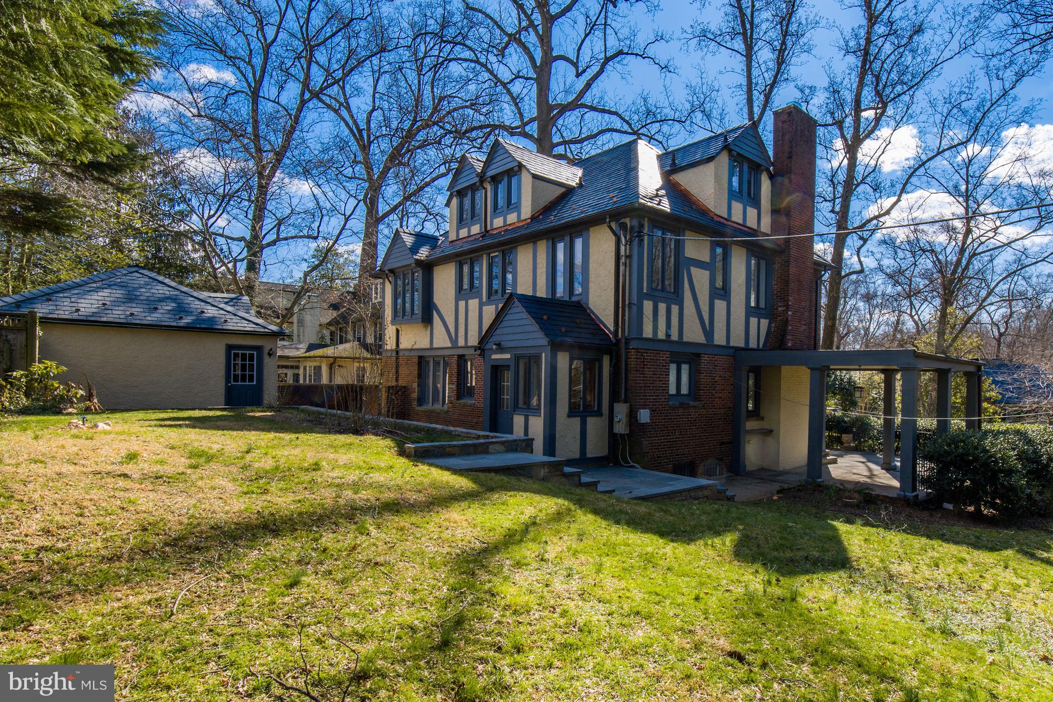WESLEY HEIGHTS - Residential