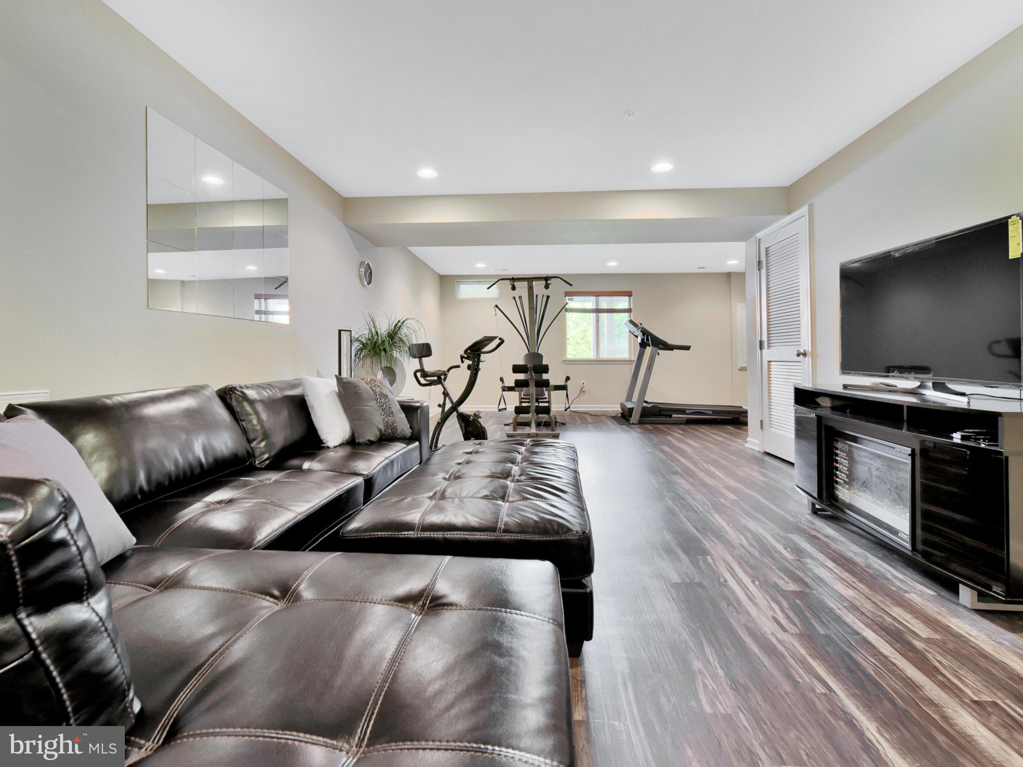 VILLAGES OF URBANA - Residential