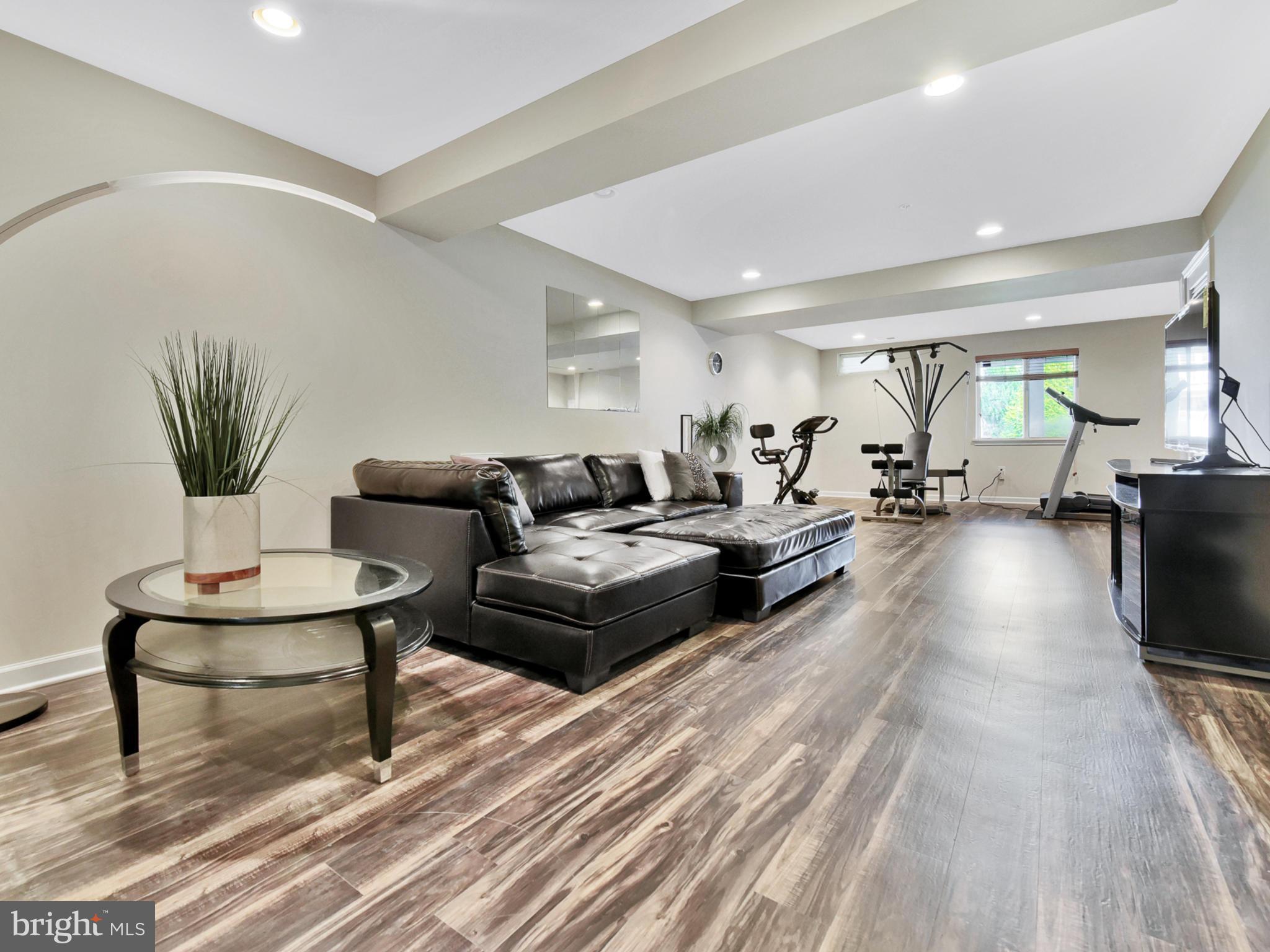 VILLAGES OF URBANA - Residential