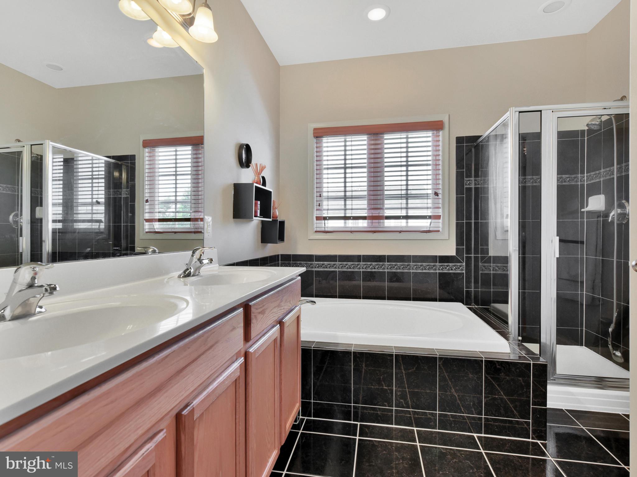 VILLAGES OF URBANA - Residential