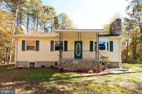 Homes For Sale - 335 Whipporwill Lane<br/> Frederick County, CROSS JUNCTION, VA 22625