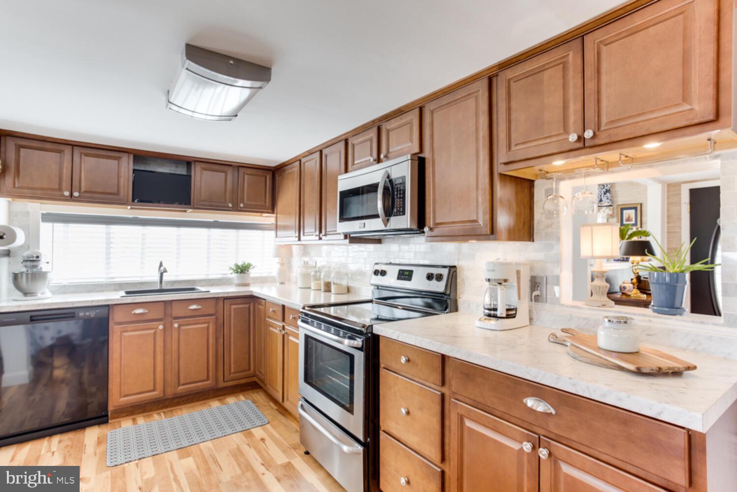 WHITE NECK CREEK - Residential