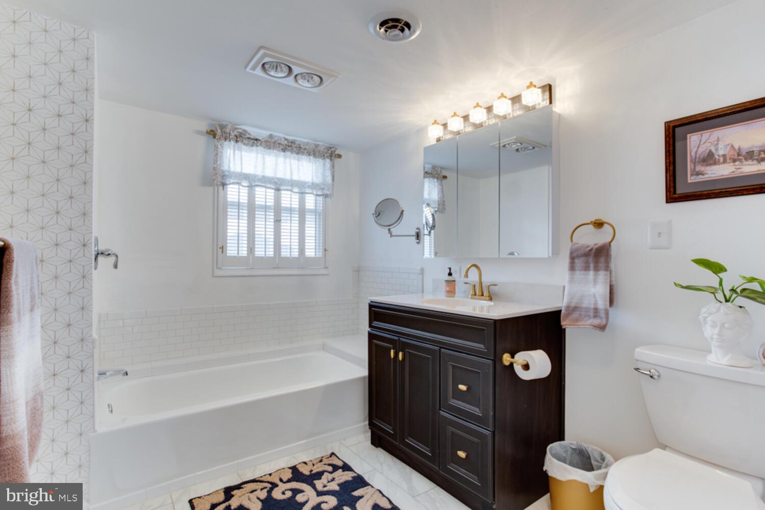 WHITE NECK CREEK - Residential