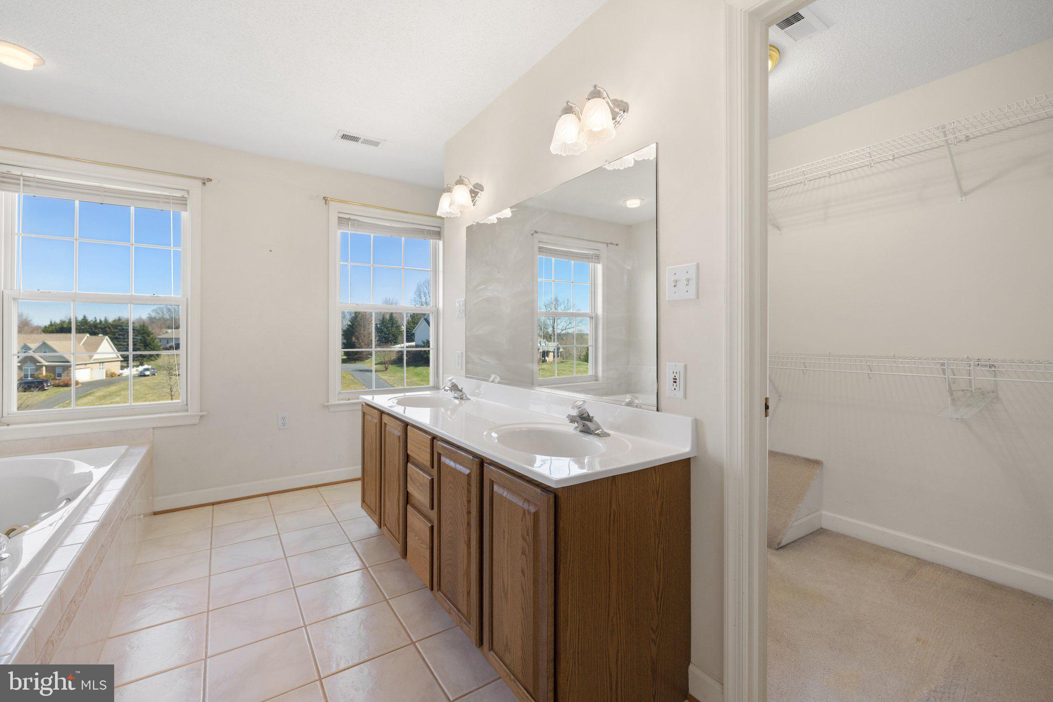 CEDARBROOKE - Residential